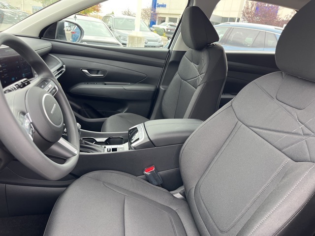 2026 Hyundai Tucson SE photo 10