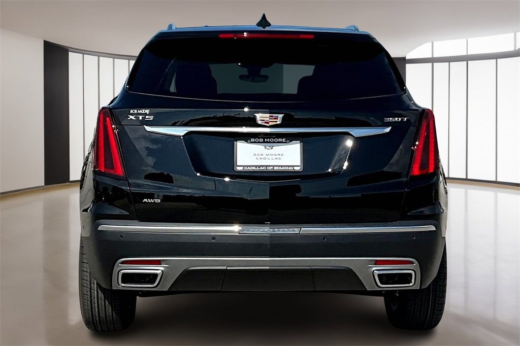 2025 Cadillac XT5 Premium Luxury photo 2
