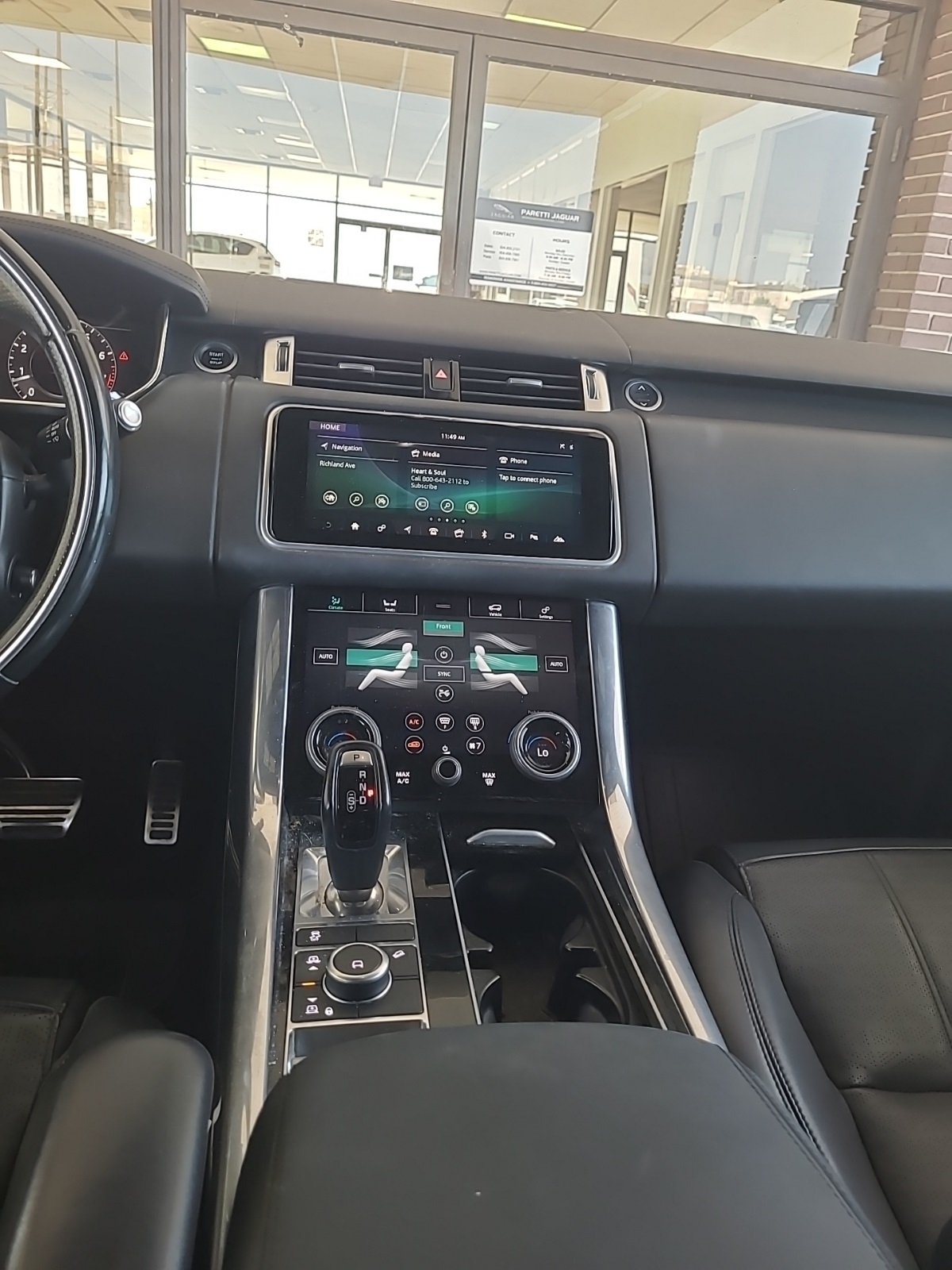 2018 Land Rover Range Rover Sport HSE Dynamic photo 6