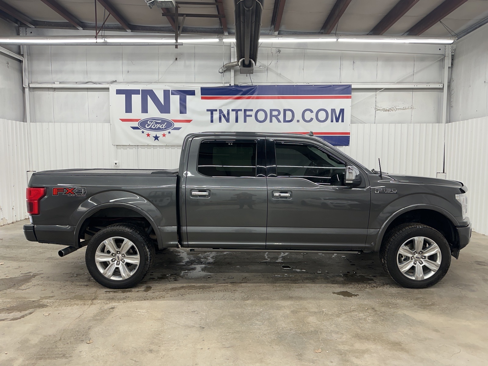 2020 Ford F-150 Platinum's photo