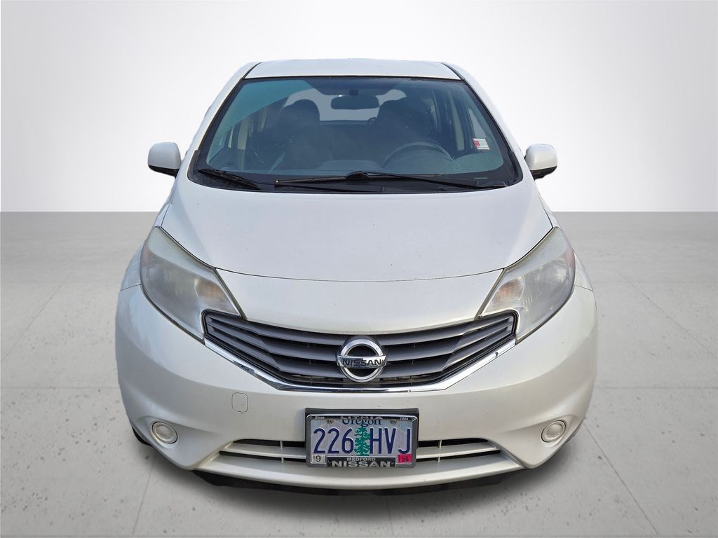 2014 Nissan Versa Note SV photo 2