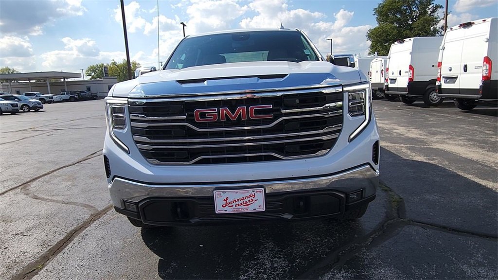 2026 Gmc Sierra 1500 SLT photo 3