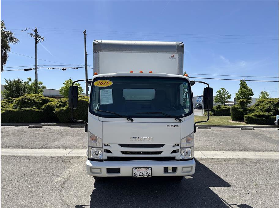 2018 Isuzu NPR/NPR-HD photo 3