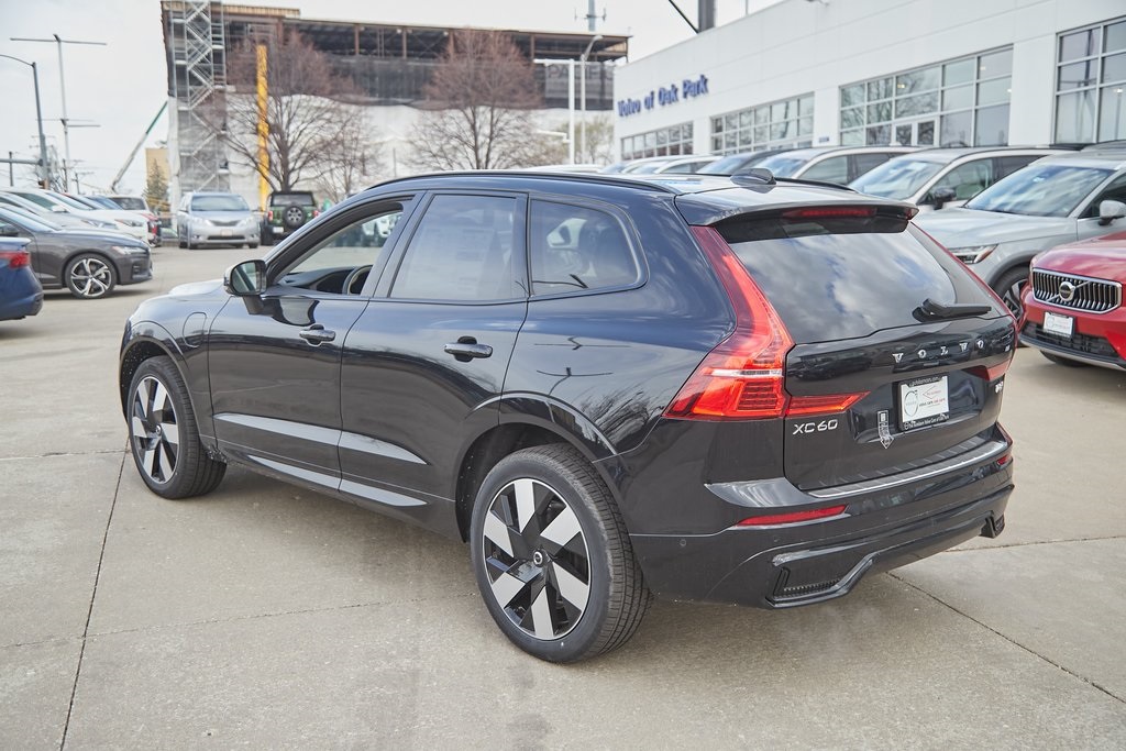2025 VOLVO XC60 - Image 6