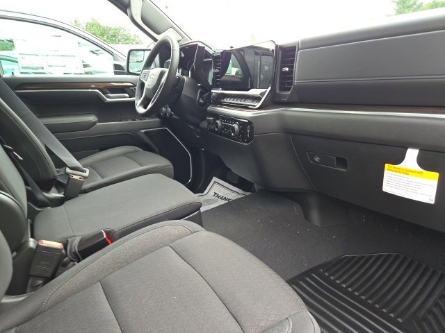 2026 Chevrolet Silverado 1500 LT photo 4