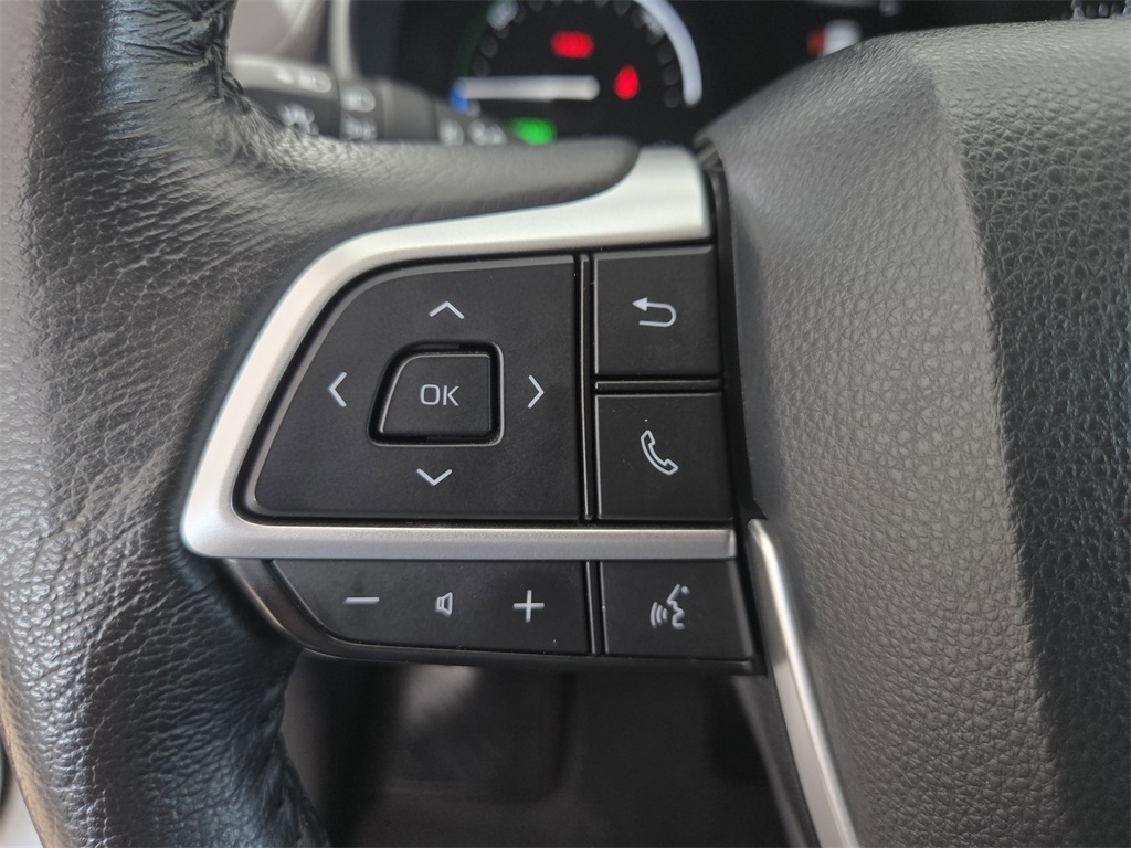 2024 Toyota Sienna XLE photo 12