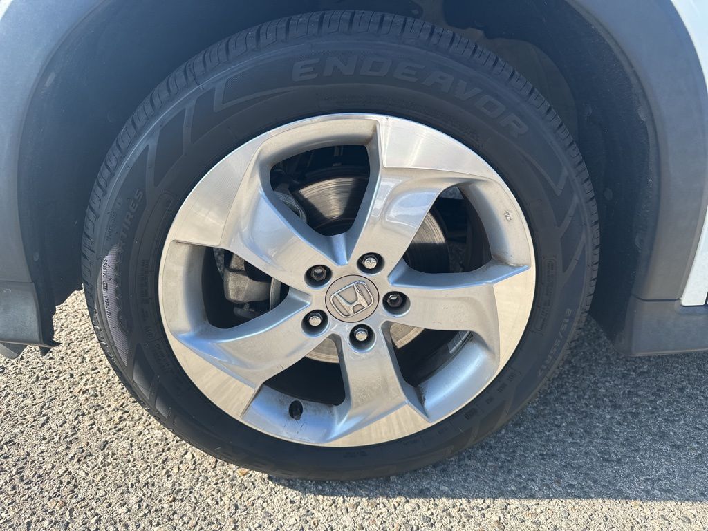 2016 Honda HR-V LX photo 4