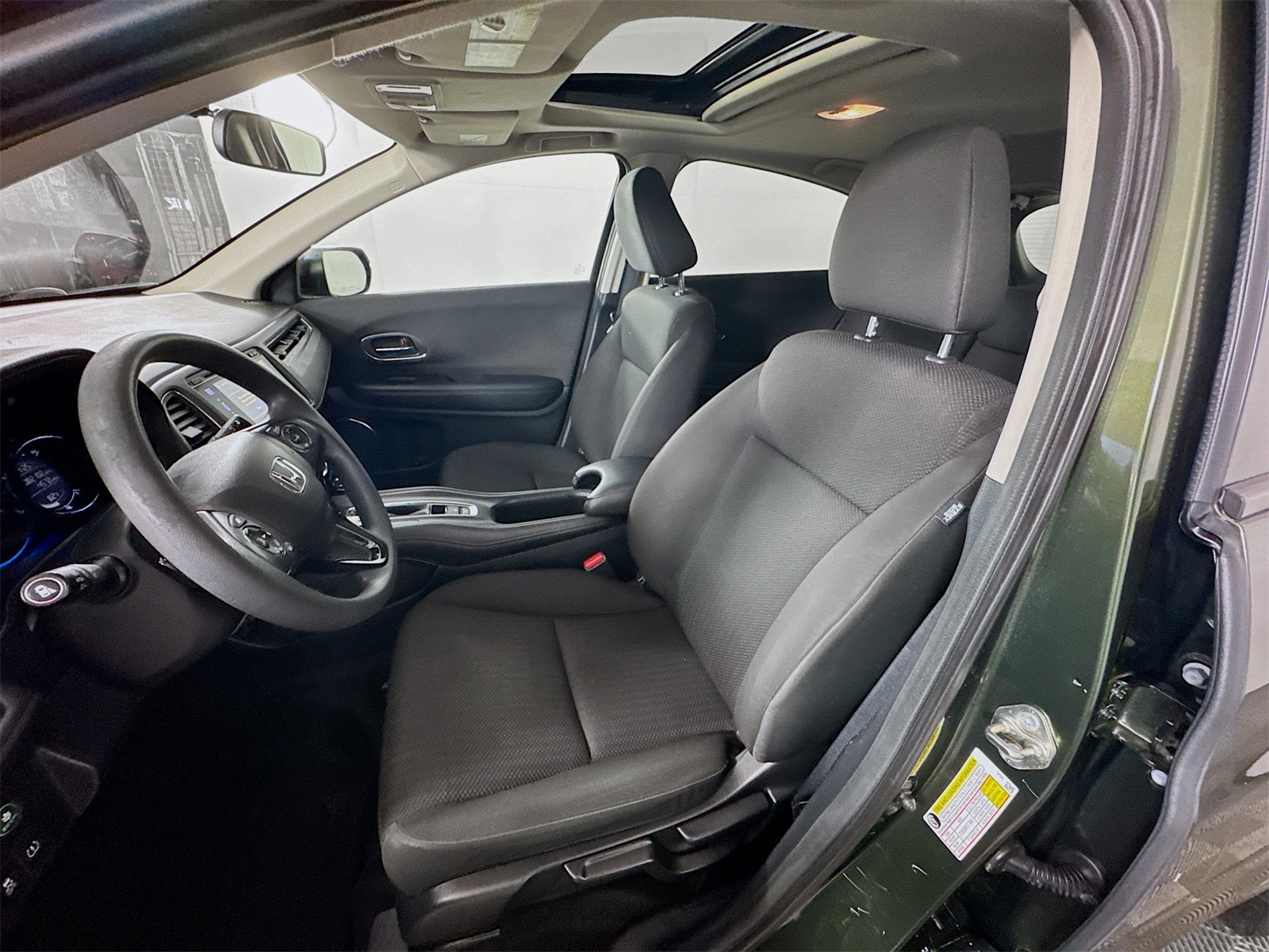 2017 Honda HR-V EX photo 16