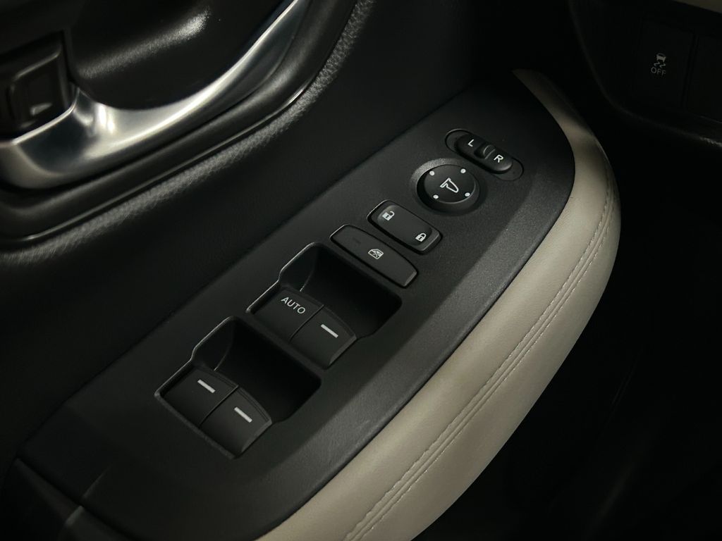 2026 Honda HR-V LX photo 12