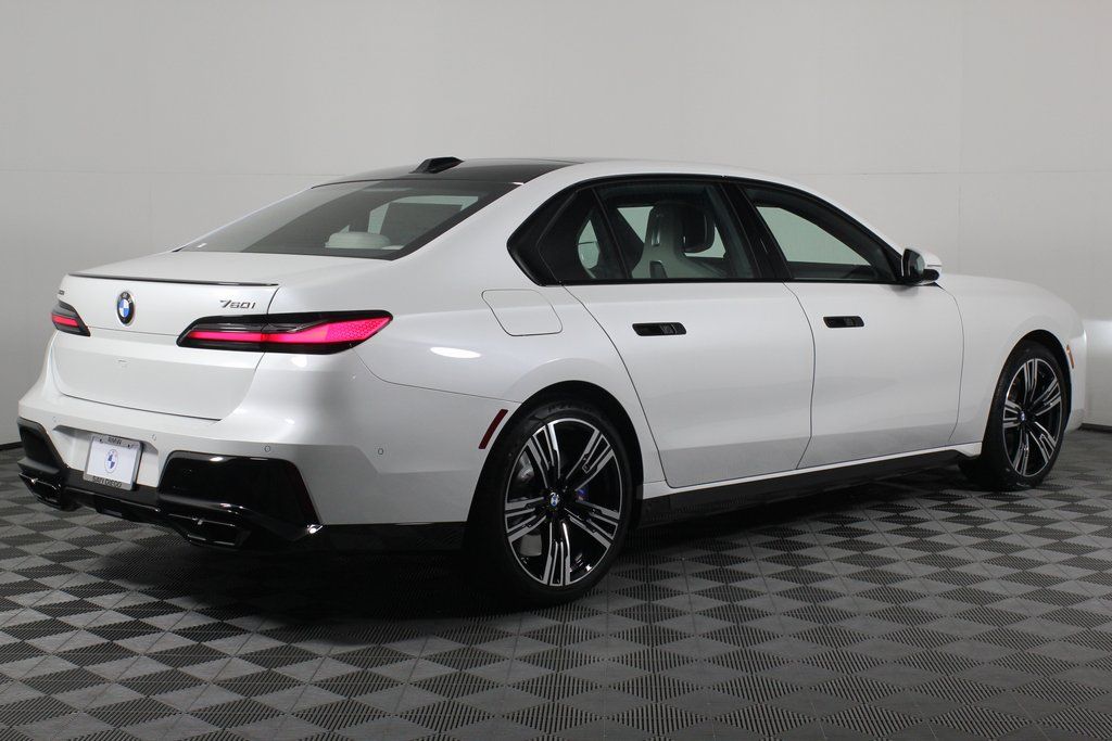 2025 Bmw 760i 760i xDrive photo 2