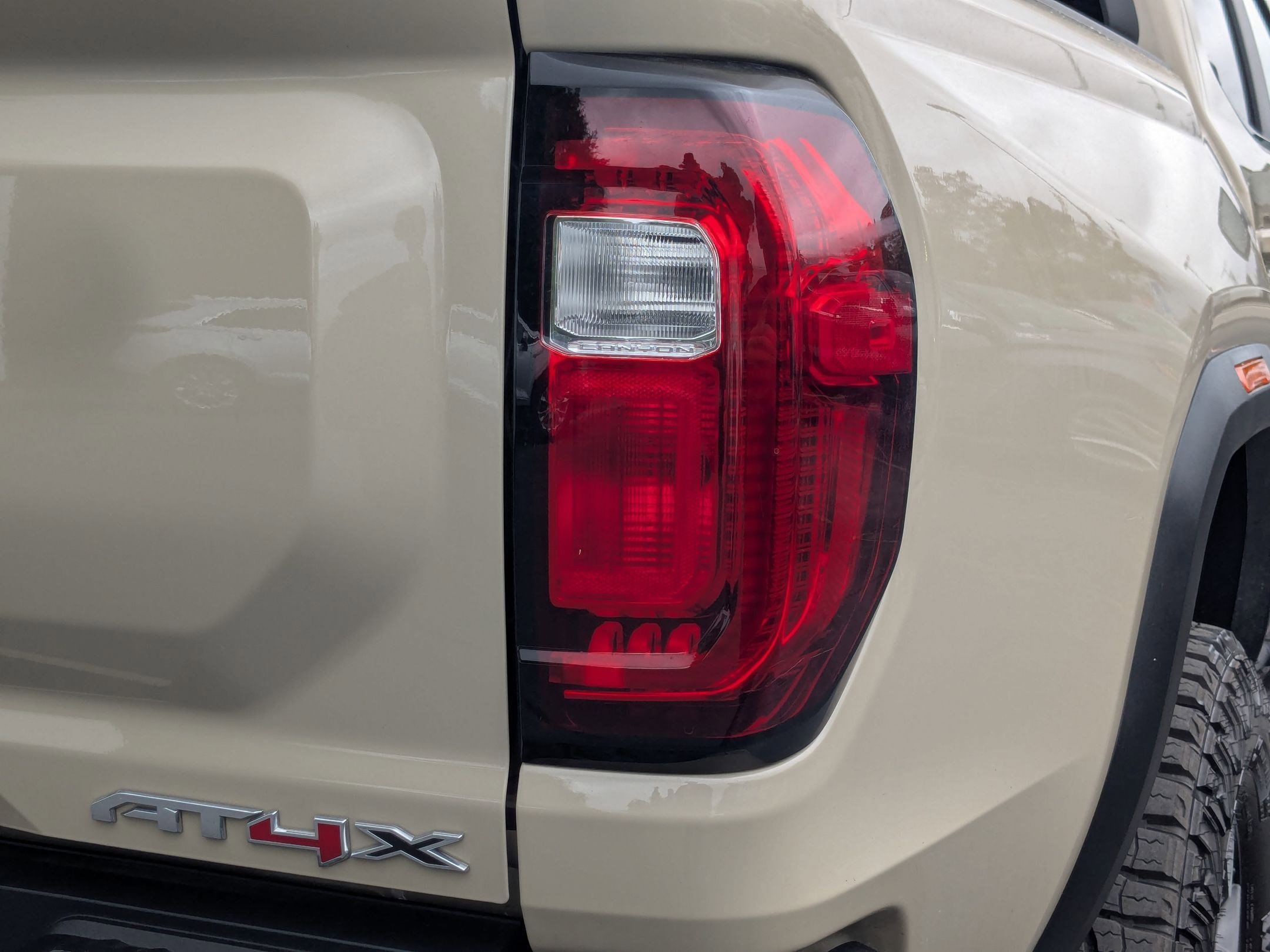 2024 Gmc Canyon AT4X photo 11