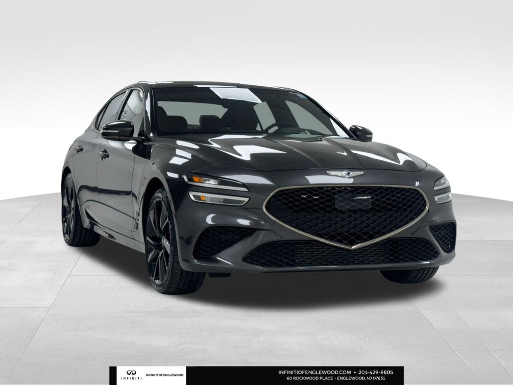 2023 GENESIS G70 Standard's photo