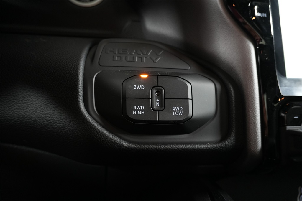 2026 Ram 2500 Big Horn photo 18