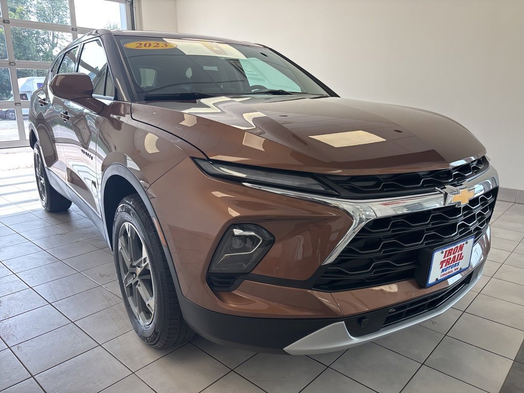 2023 Chevrolet Blazer 2LT photo 2