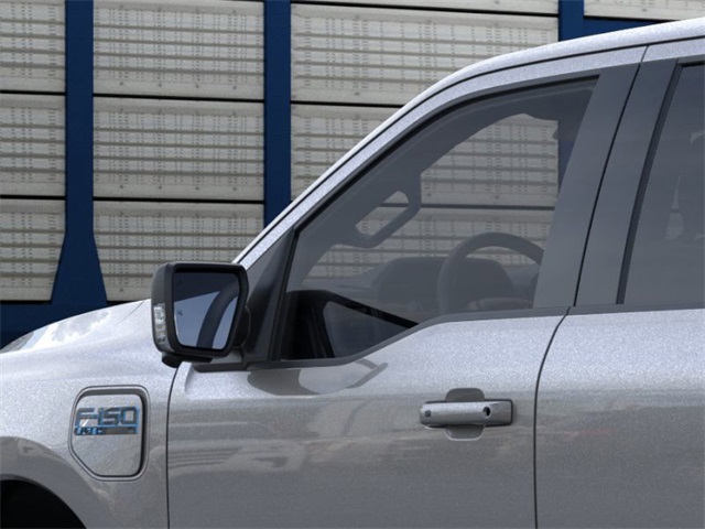 2025 Ford F-150 Lightning photo 19