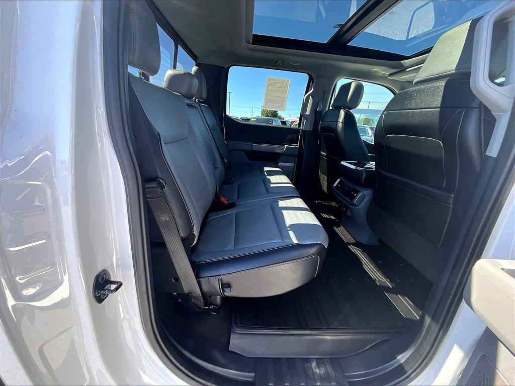 2023 Ford F-150 Lariat photo 16