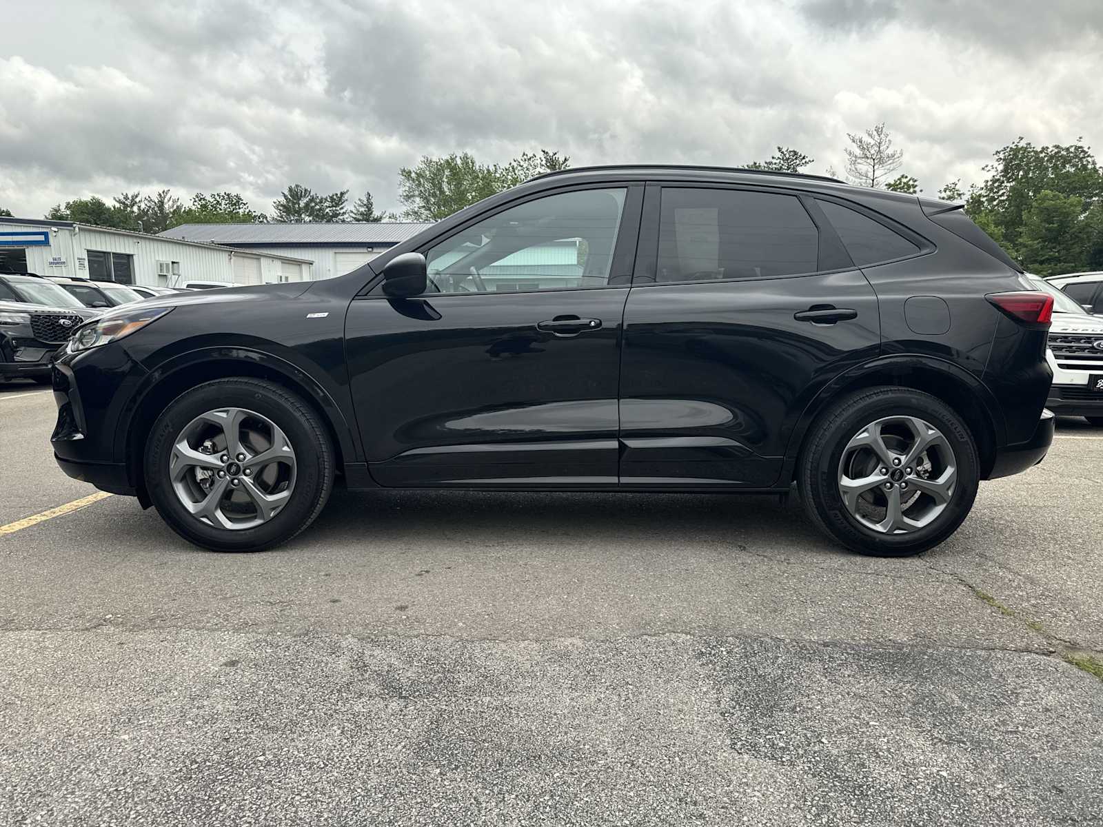2024 Ford Escape ST-Line photo 8