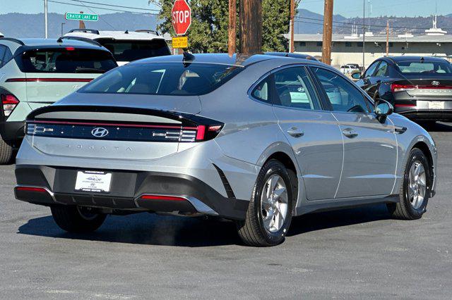 2026 Hyundai Sonata SE photo 4