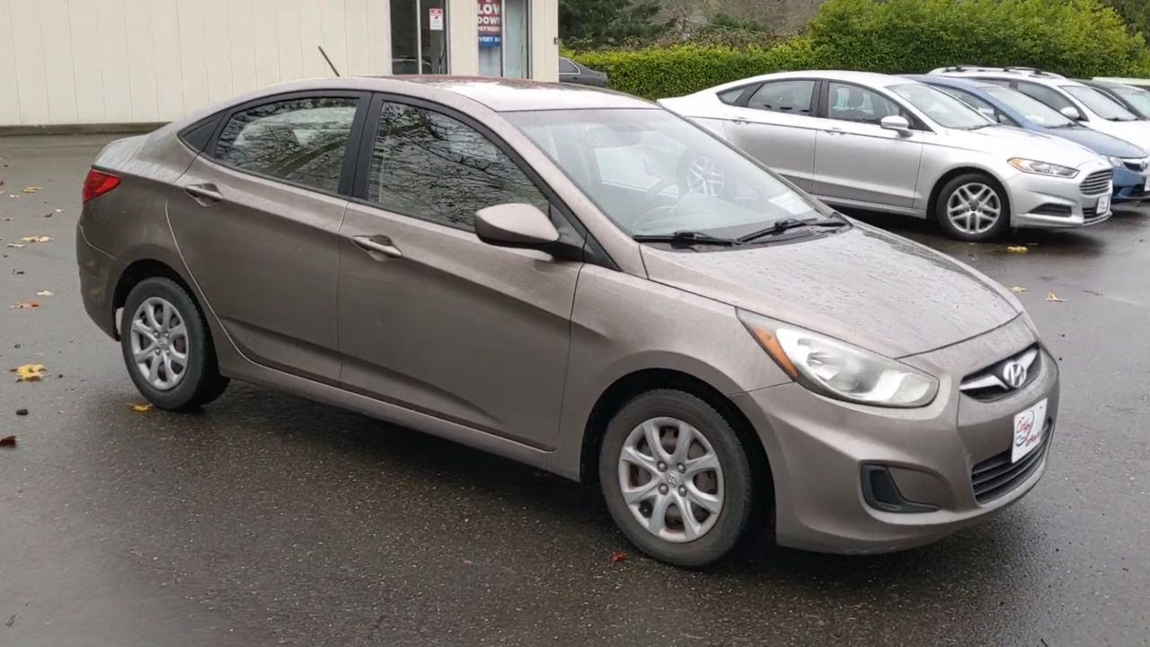 2012 Hyundai Accent GLS