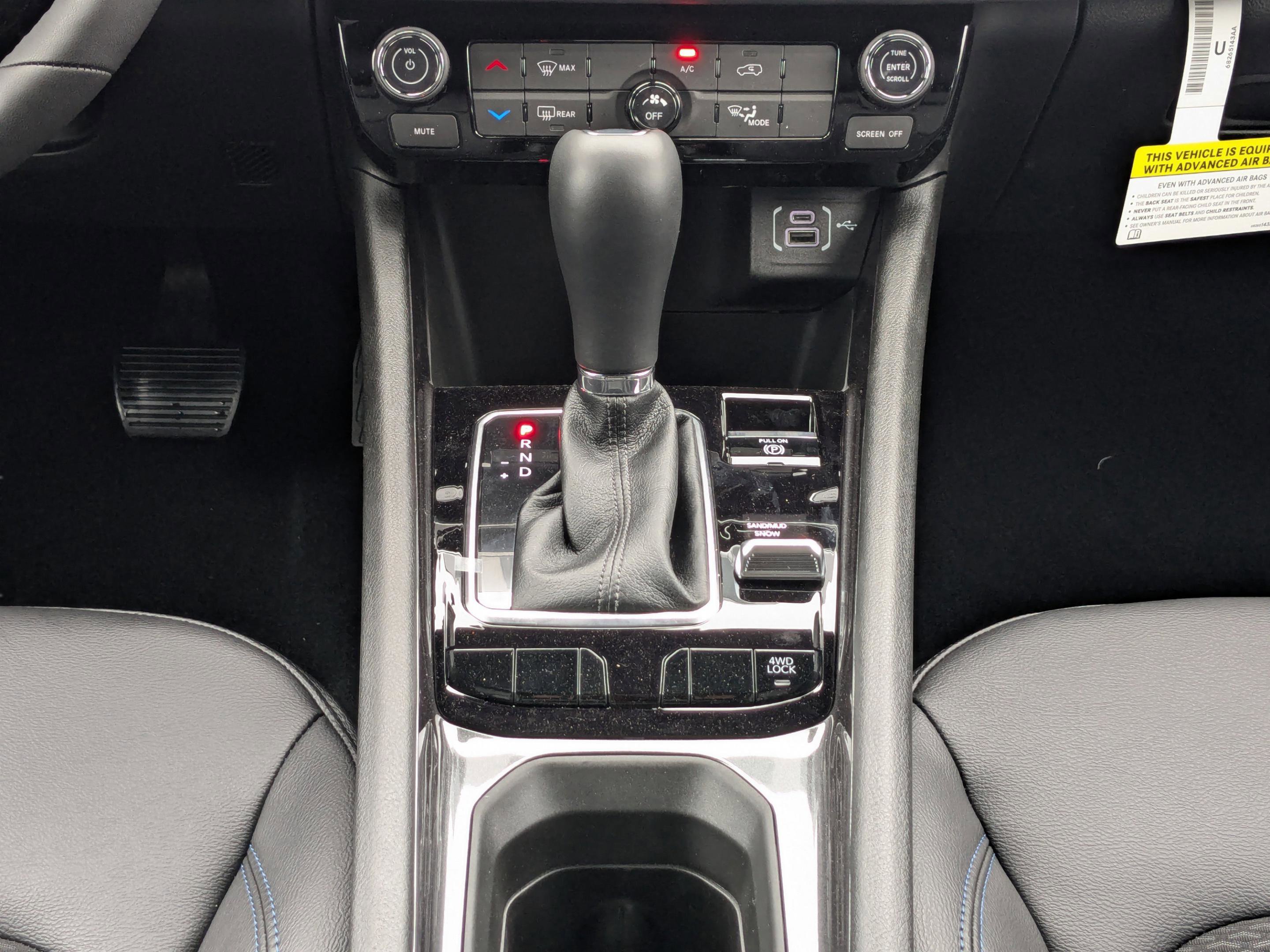 2025 Jeep Compass Latitude photo 19