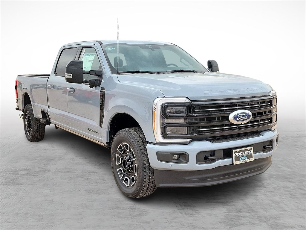 2025 Ford F-350 Super Duty Platinum's photo