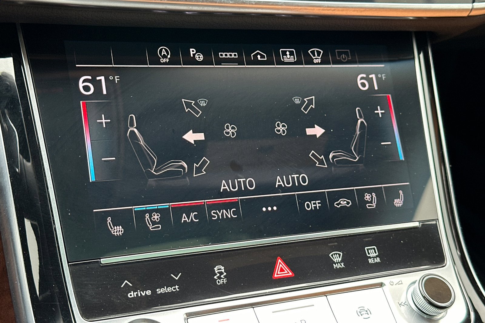 2024 Audi A8 L 55 TFSI Quattro photo 19