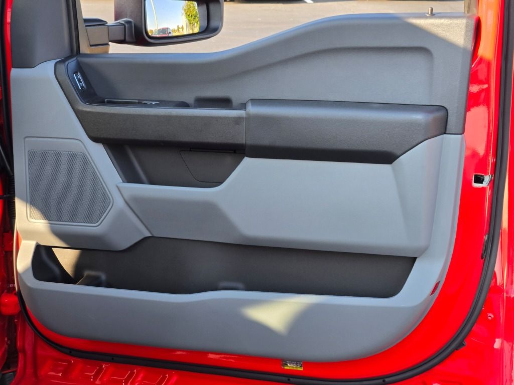 2024 Ford F-350 XL photo 2