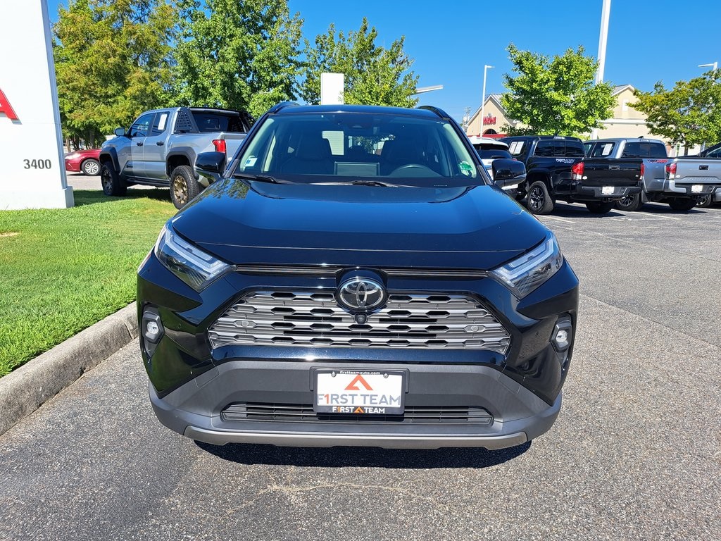 2022 Toyota RAV4 Limited photo 2
