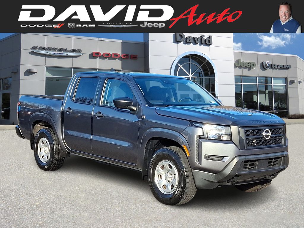 2022 Nissan Frontier S's photo