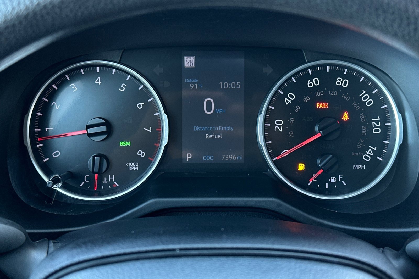 2022 Toyota RAV4 LE photo 36
