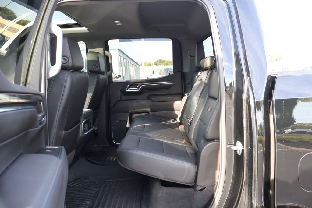 2022 Chevrolet Silverado 1500 LTZ photo 32
