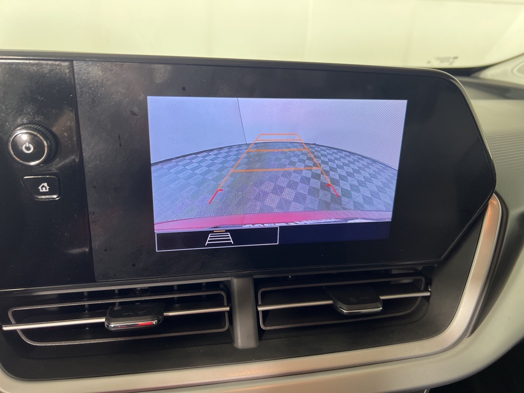 2024 Chevrolet Trax LS photo 22