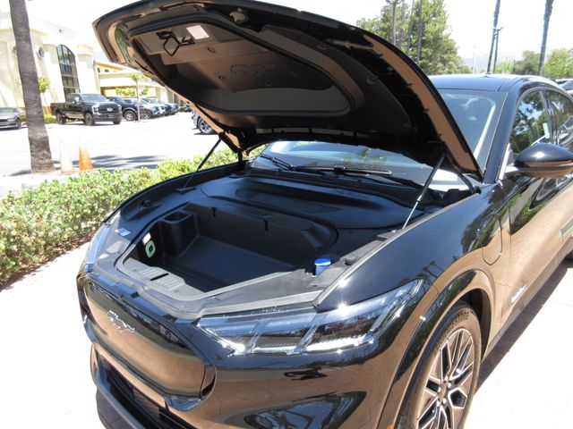 2025 Ford Mustang Mach-E Premium photo 25