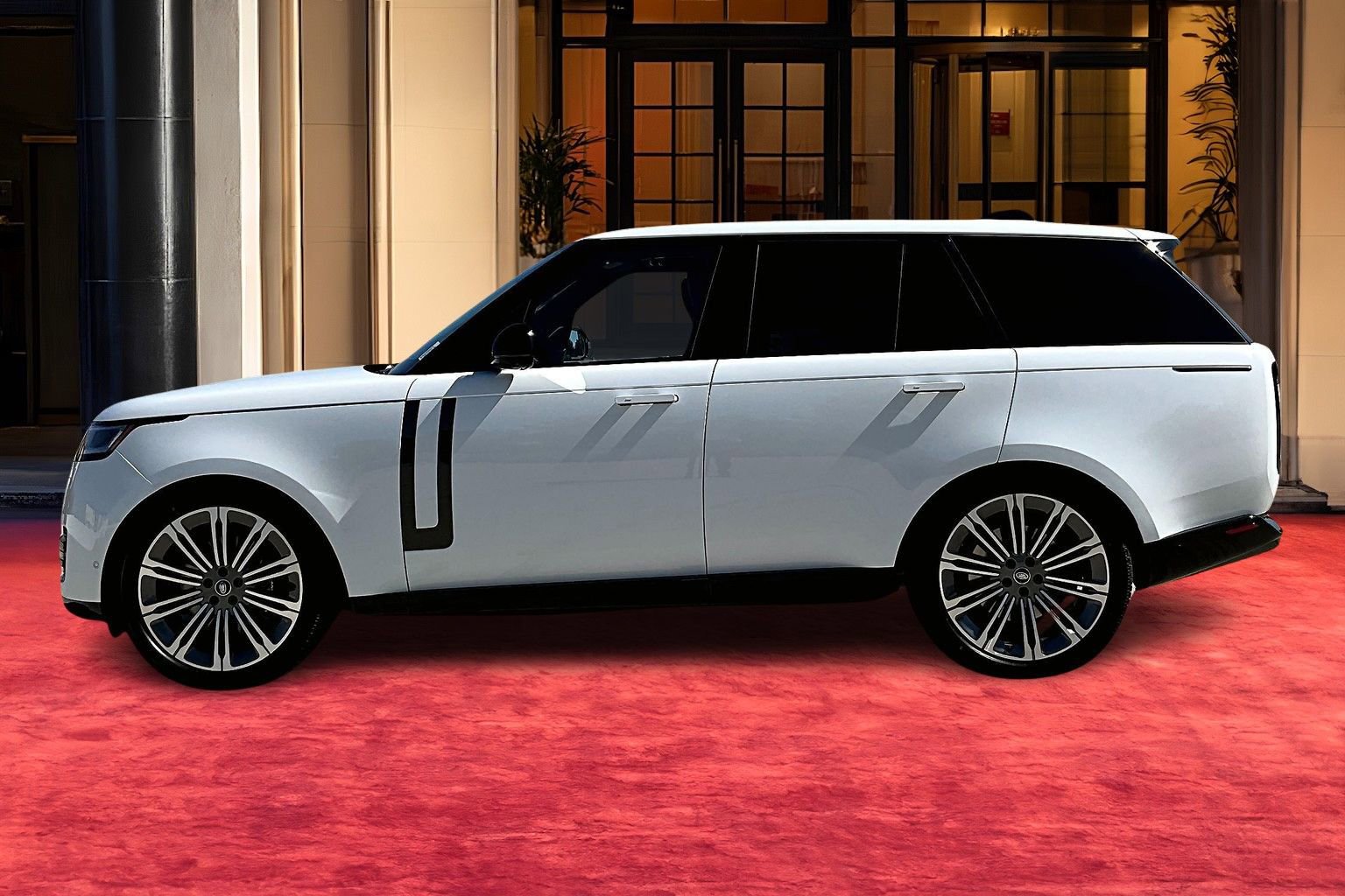 2025 Land Rover Range Rover SE photo 2