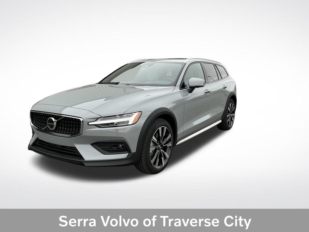 2026 Volvo V60 Cross Country Ultra's photo