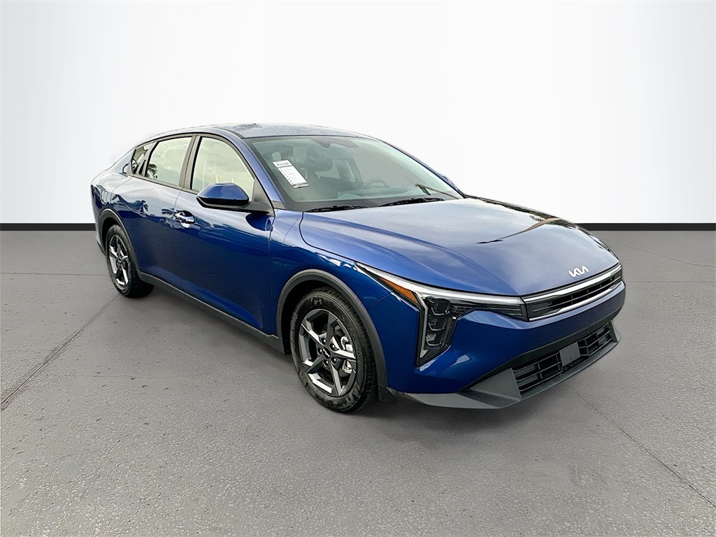 2025 Kia K4 LXS's photo