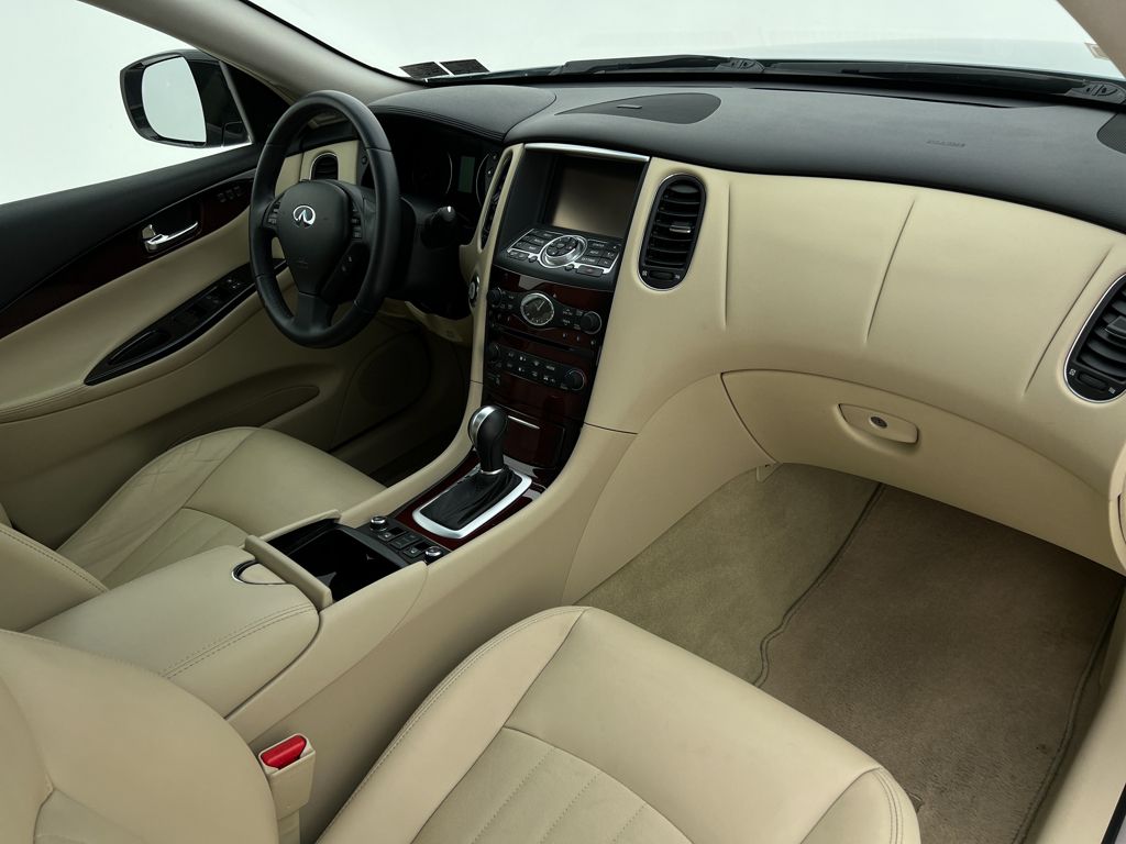 2017 Infiniti QX50 Base photo 15