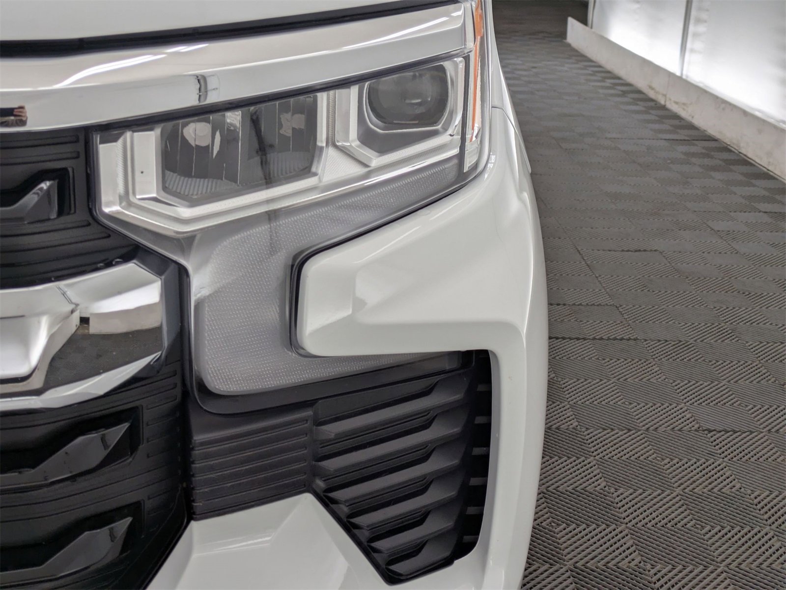 2025 Chevrolet Silverado 1500 LT photo 10