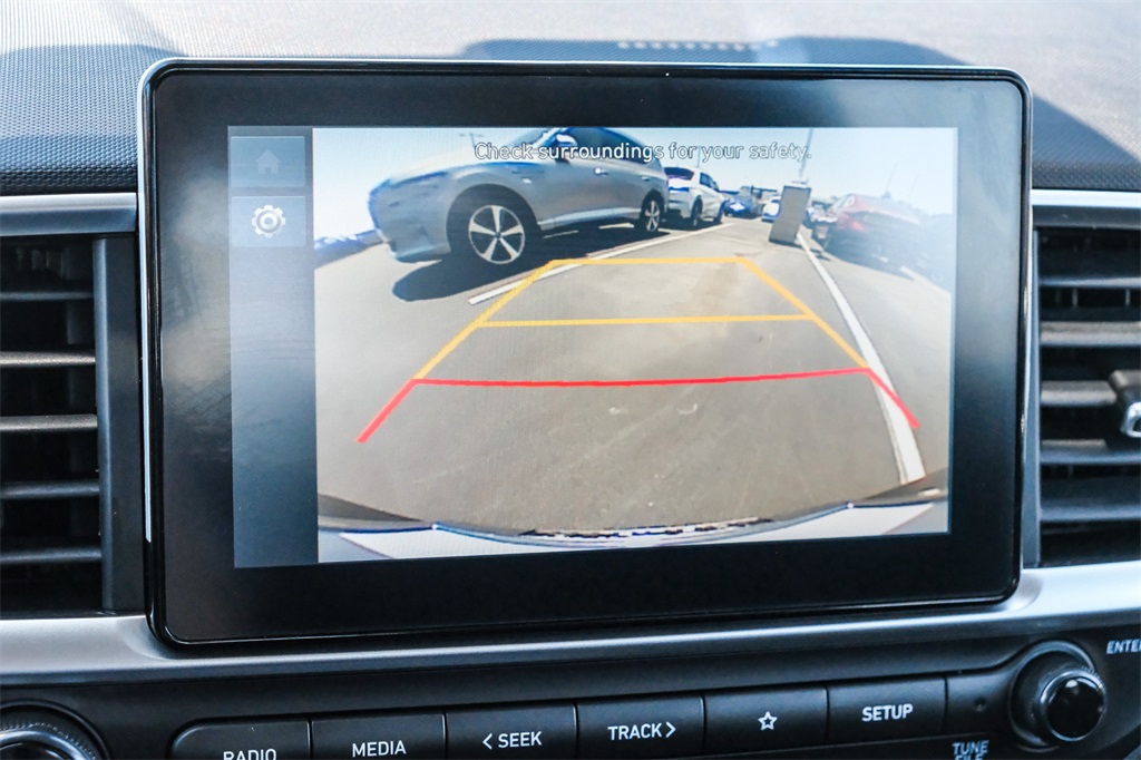 2025 Hyundai Venue SEL photo 27