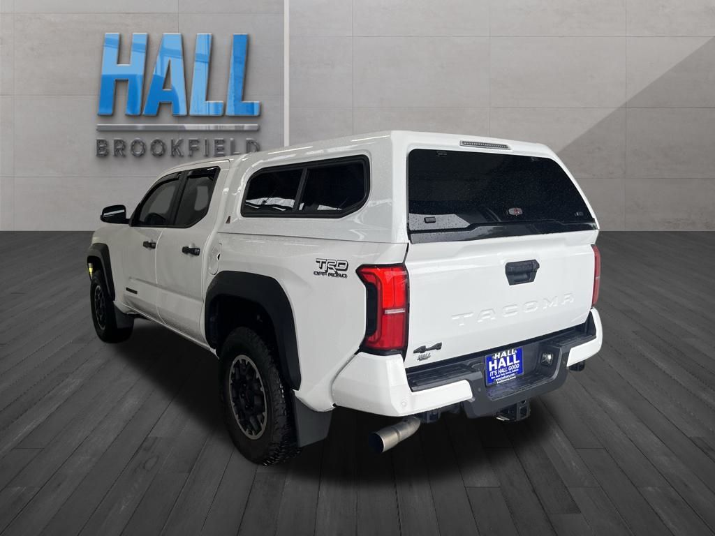 2024 Toyota Tacoma TRD Off-Road photo 3