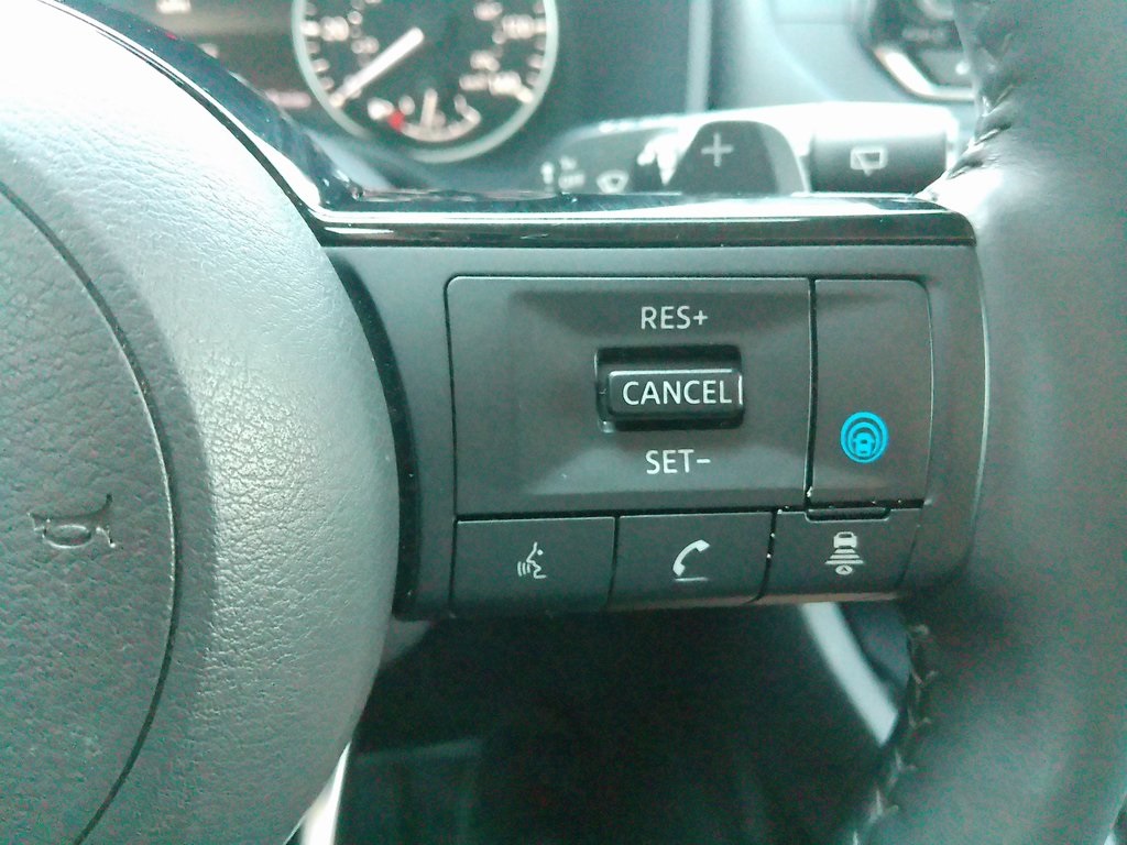 2021 Nissan Rogue SV photo 33