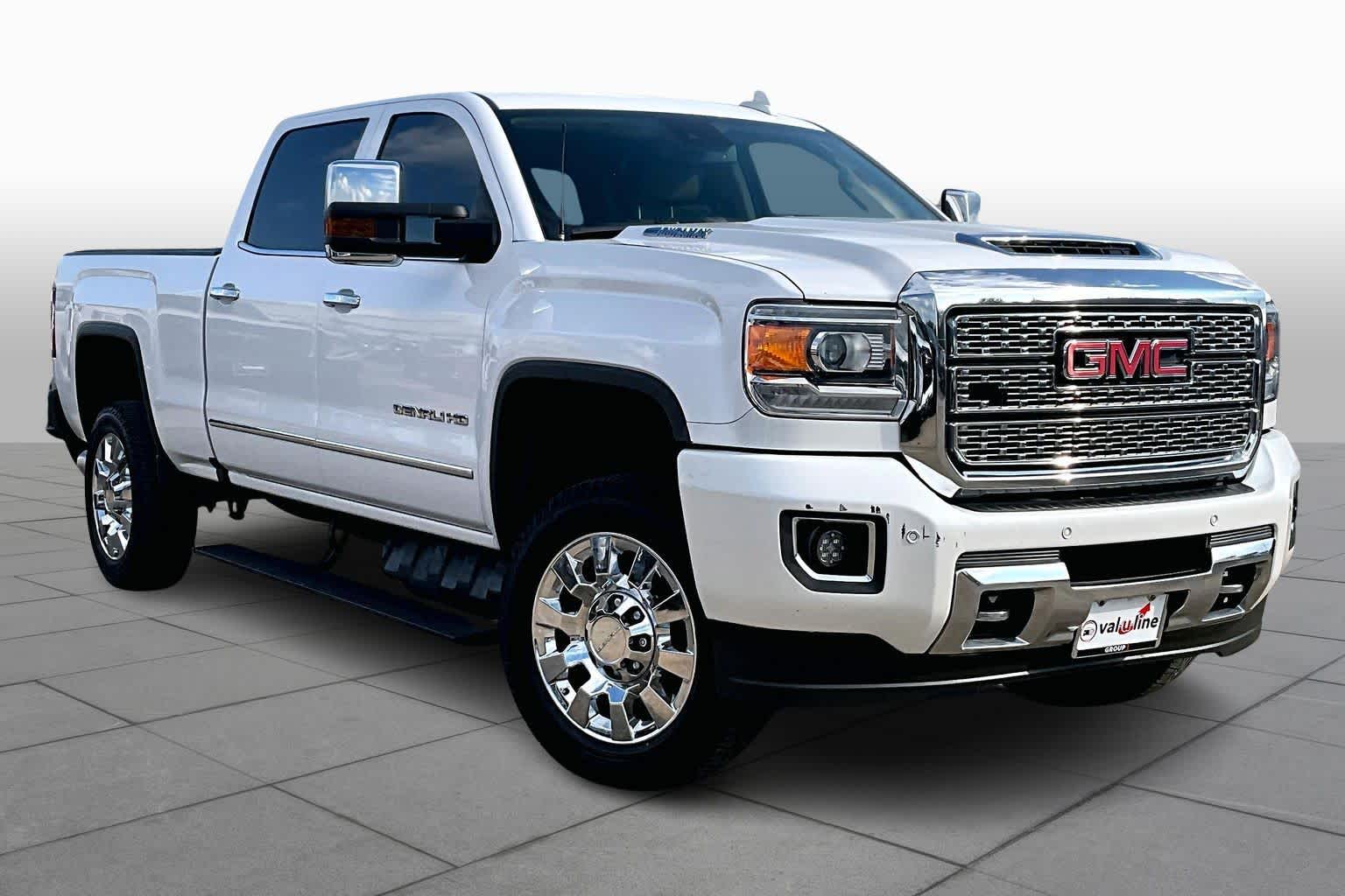 2019 Gmc Sierra 2500 HD Denali photo 2