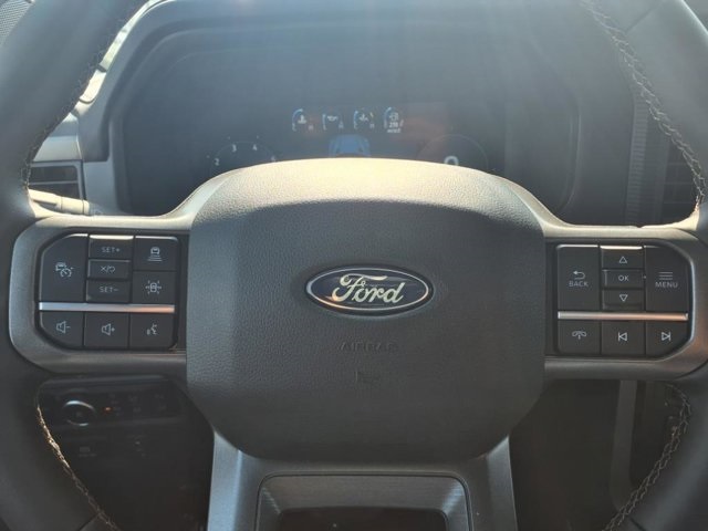 2025 Ford F-150 Lariat photo 14