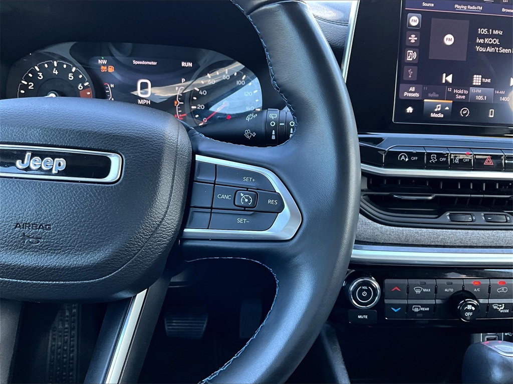 2022 Jeep Compass Latitude photo 22