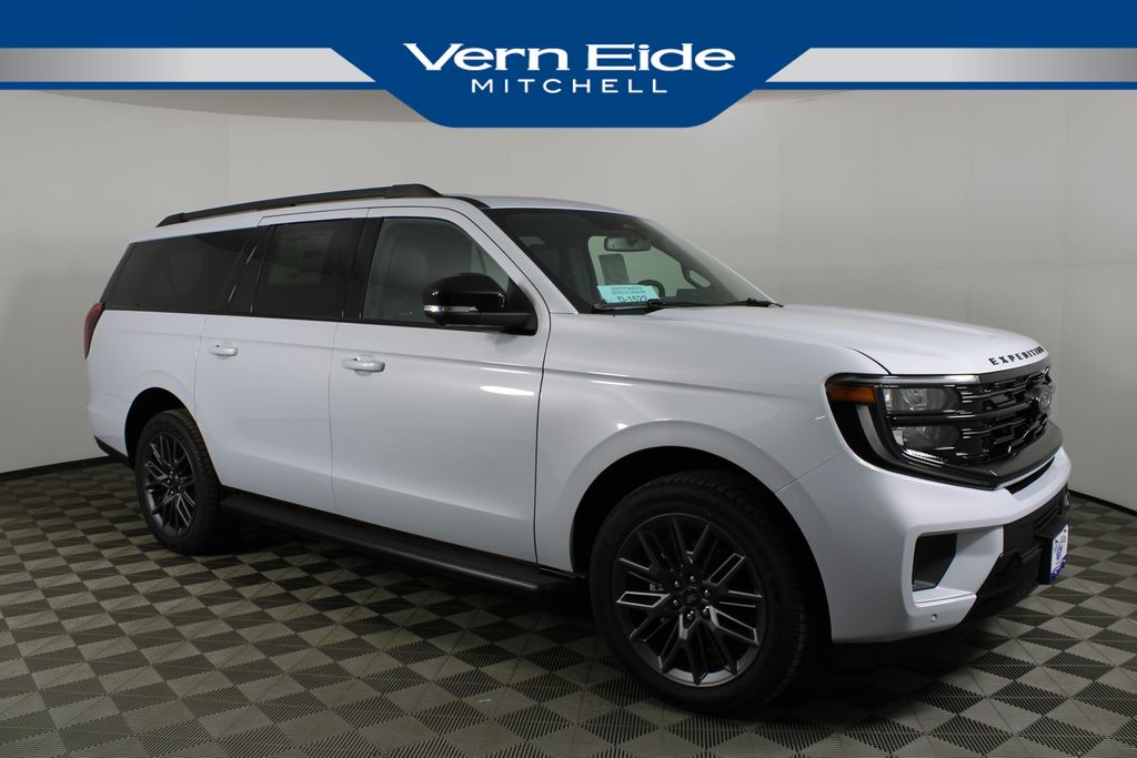 2026 Ford Expedition Platinum's photo