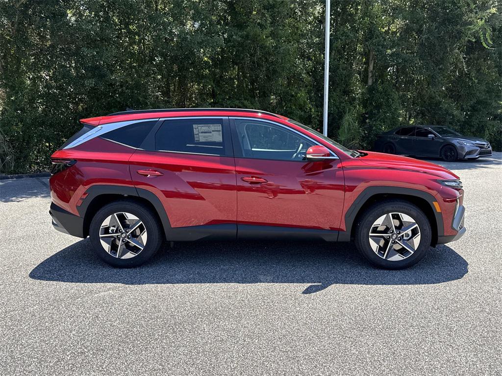 2025 Hyundai Tucson SEL Convenience photo 2