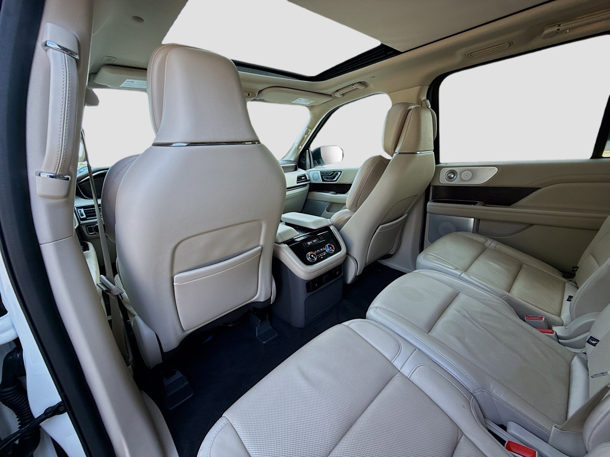 2021 Lincoln Navigator L Reserve photo 21