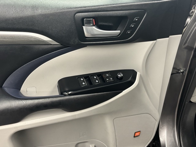 2018 Toyota Highlander Limited photo 14