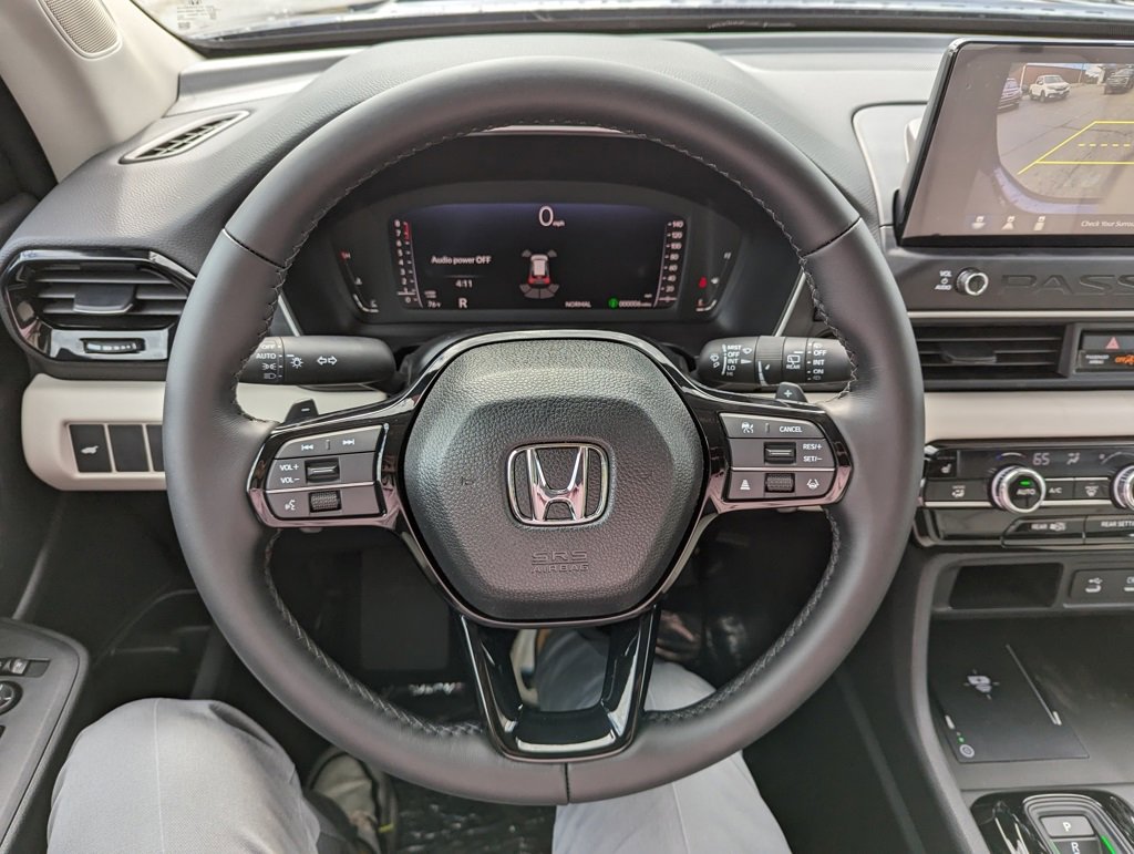 2026 Honda Passport photo 18