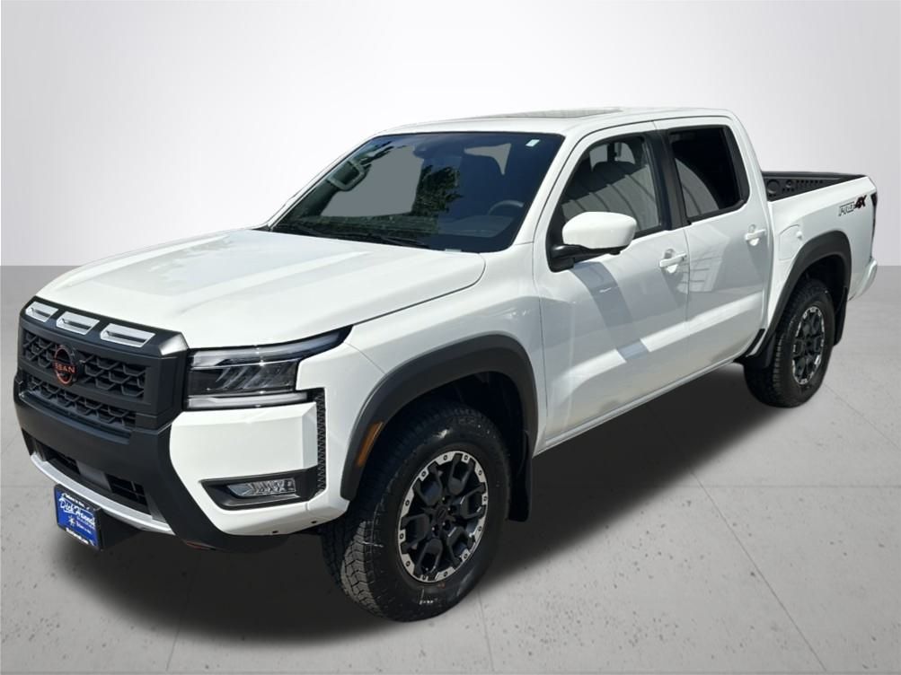 2025 Nissan Frontier PRO-4X photo 2